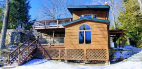 The perfect lake house getaway at Willow's Edge.